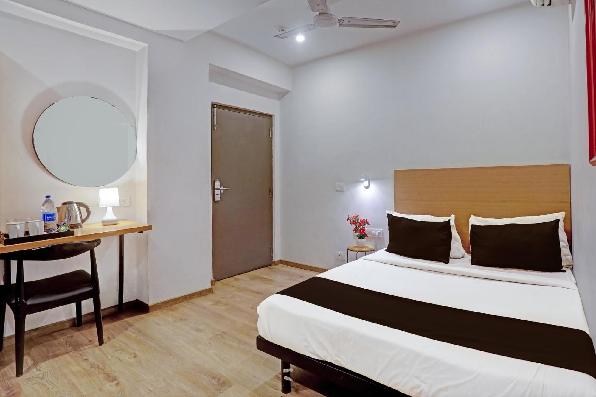 Townhouse Near Secunderabad Railway Station, Yashoda Hospital, Patny Centre Luaran gambar